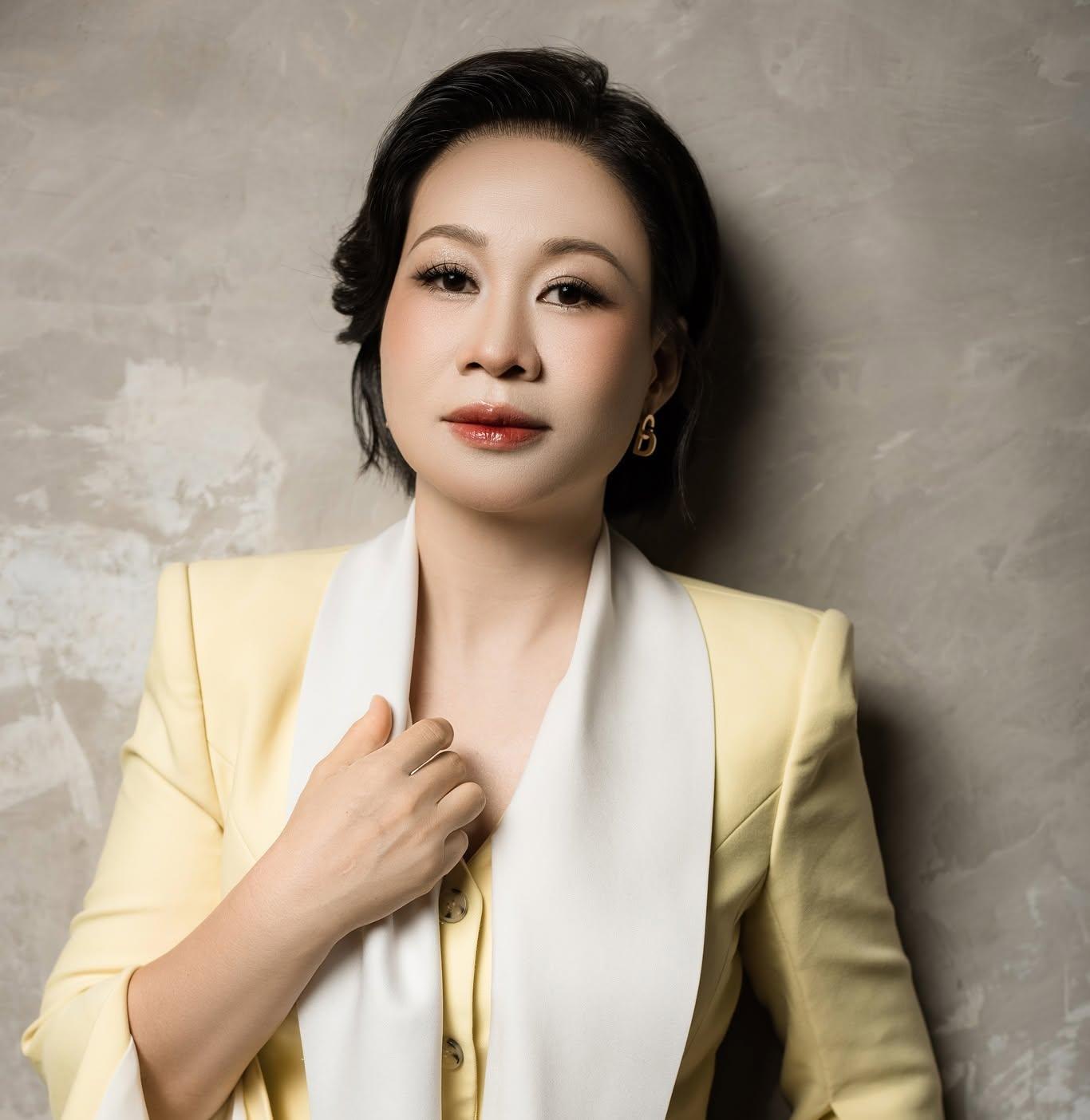 Mrs. Vũ Kim Oanh